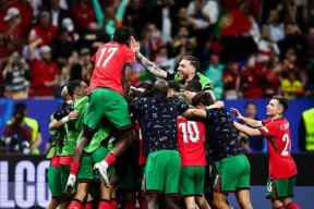 关于出色防守首场状态出色，阿森纳观众沸腾！，C罗重返赛场热度持续攀升的信息